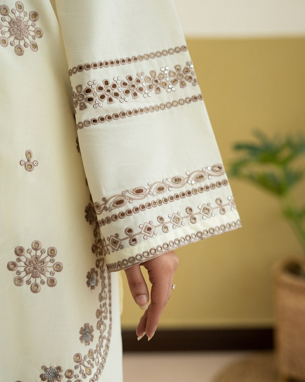 Chandni Sequence Emb 2-Piece Set (Cotton Lawn)