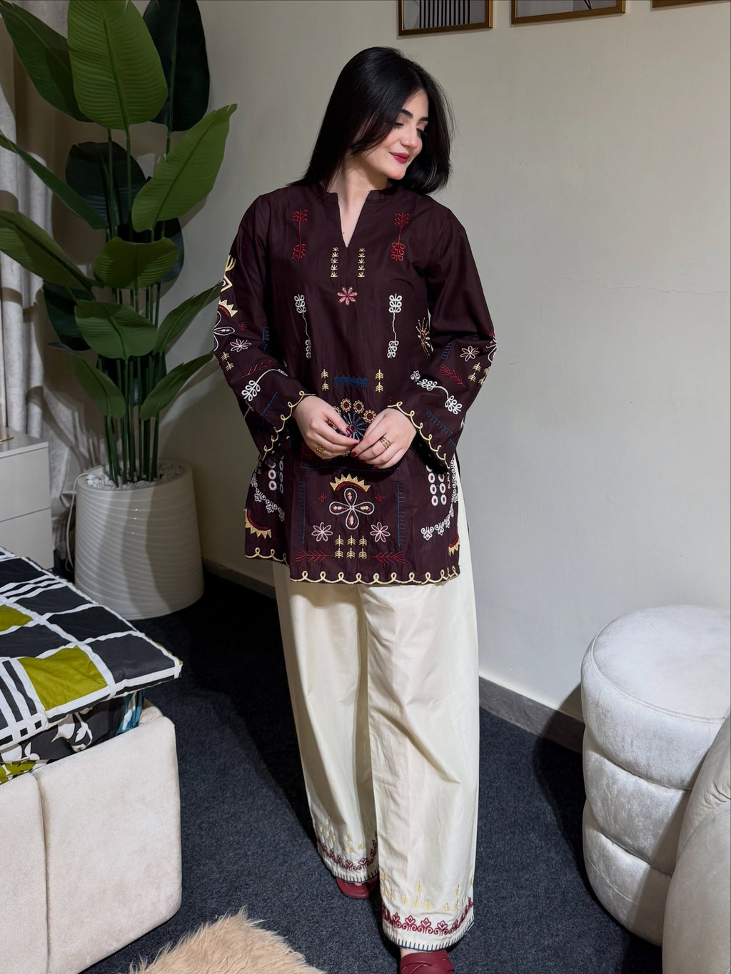 Grace Embroidered Cotton Lawn 2-Piece Suit