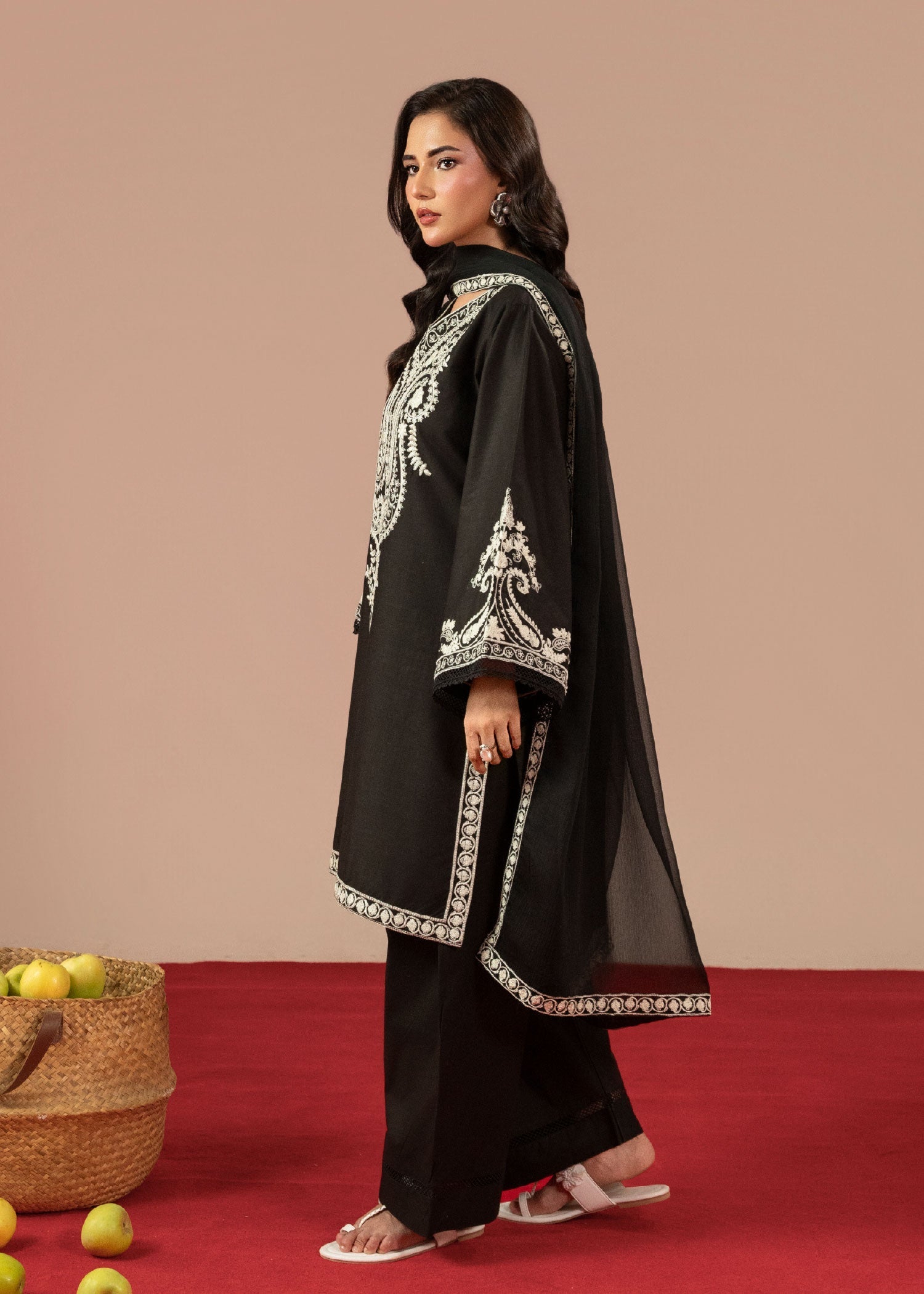 Midnight Grace – Embroidery 3PC Suit