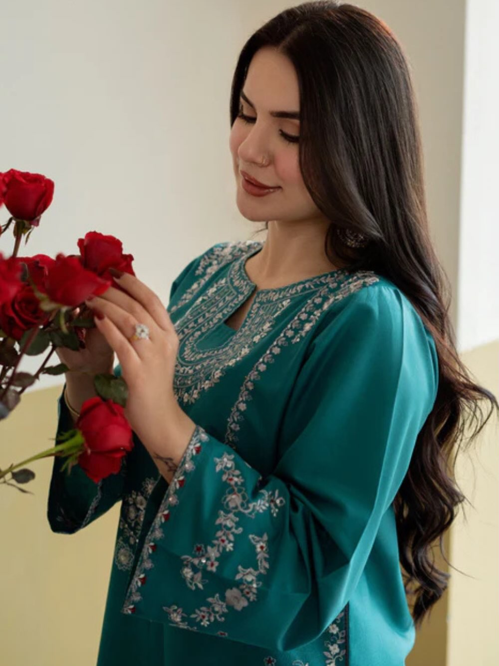 Airah - Embroidered 2PC